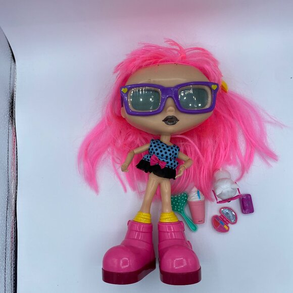 CHATSTERS Gabby Doll Pink Hair & Glasses by Spinmaster Interactive - FUN - Picture 1 of 16
